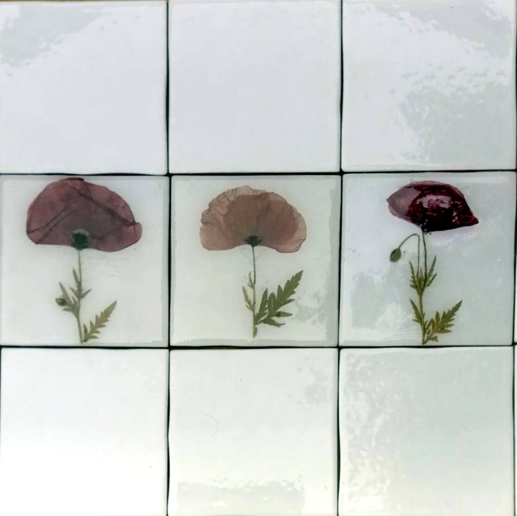 Carreaux d'herbier avec de vraies plantes sèches. Collection Spring Meadow, crédence de cuisine, carrelage de salle de bain, art mural, art naturel, carreaux de base en céramique.