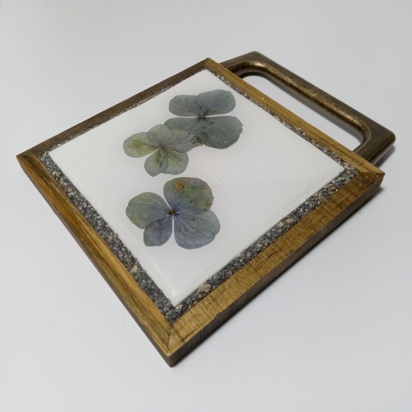 Carreaux d'herbier avec de vraies plantes sèches. Collection Spring Meadow, crédence de cuisine, carrelage de salle de bain, art mural, art naturel, carreaux de base en céramique.