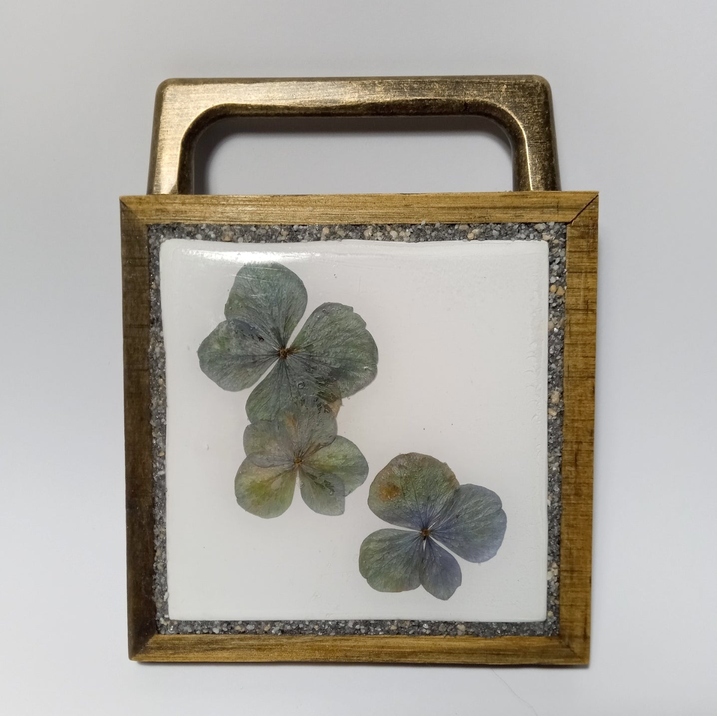 Carreaux d'herbier avec de vraies plantes sèches. Collection Spring Meadow, crédence de cuisine, carrelage de salle de bain, art mural, art naturel, carreaux de base en céramique.